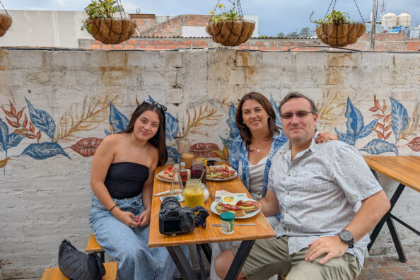 Familia y Amigos